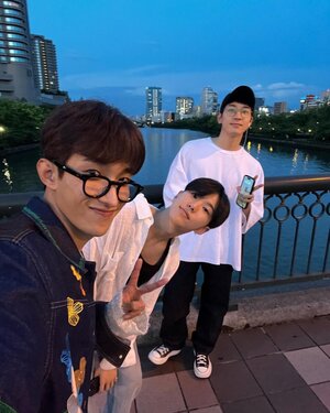 230515 SEVENTEEN Hoshi Instagram Update with DK and Wonwoo
