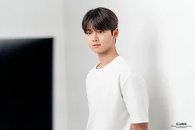 231006 - Cube Naver Series - Park Do Ha Bts of the 2023 profile shooting