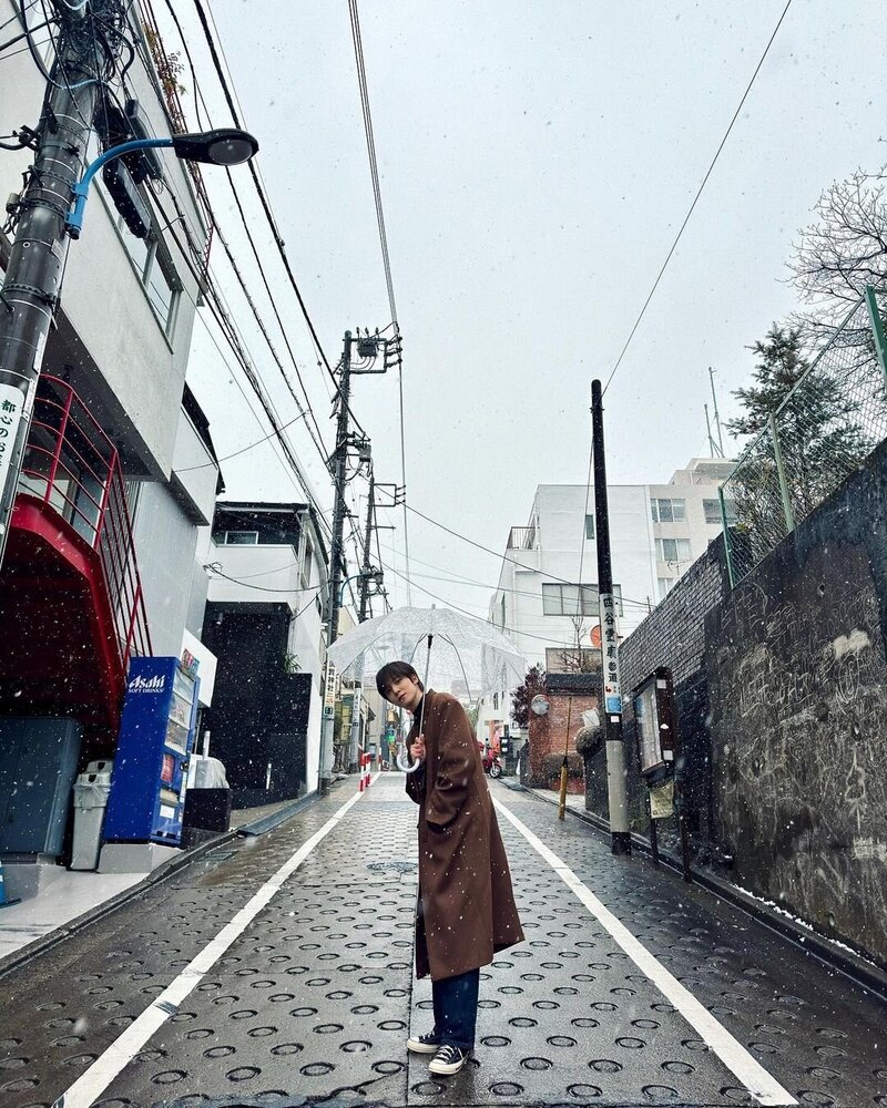 240206 ATEEZ Instagram Update - Yunho documents 9