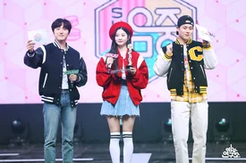 210417 Music Core MC's - Minju, Chani & Joohoney