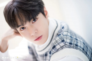 190416 NAVER x DISPATCH Update with NCT's Doyoung