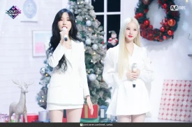 201224 GFRIEND Eunha & Yuju - 'White Christmas' at M Countdown (Mnet Naver Post)