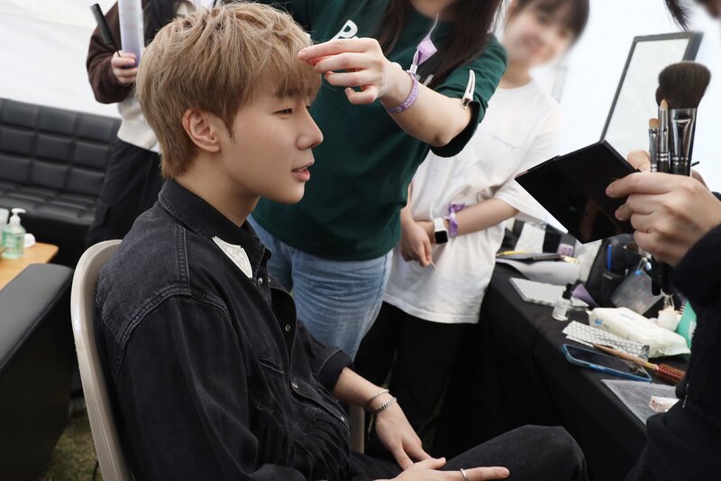 231024 - Naver - Sungkyu - Slow Life Slow Live 2023 Behind Photos documents 10