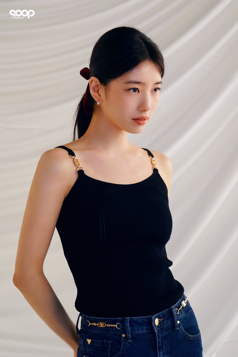240405 SOOP Naver Post - Suzy - Guess S/S 2024 Campaign Behind documents 23
