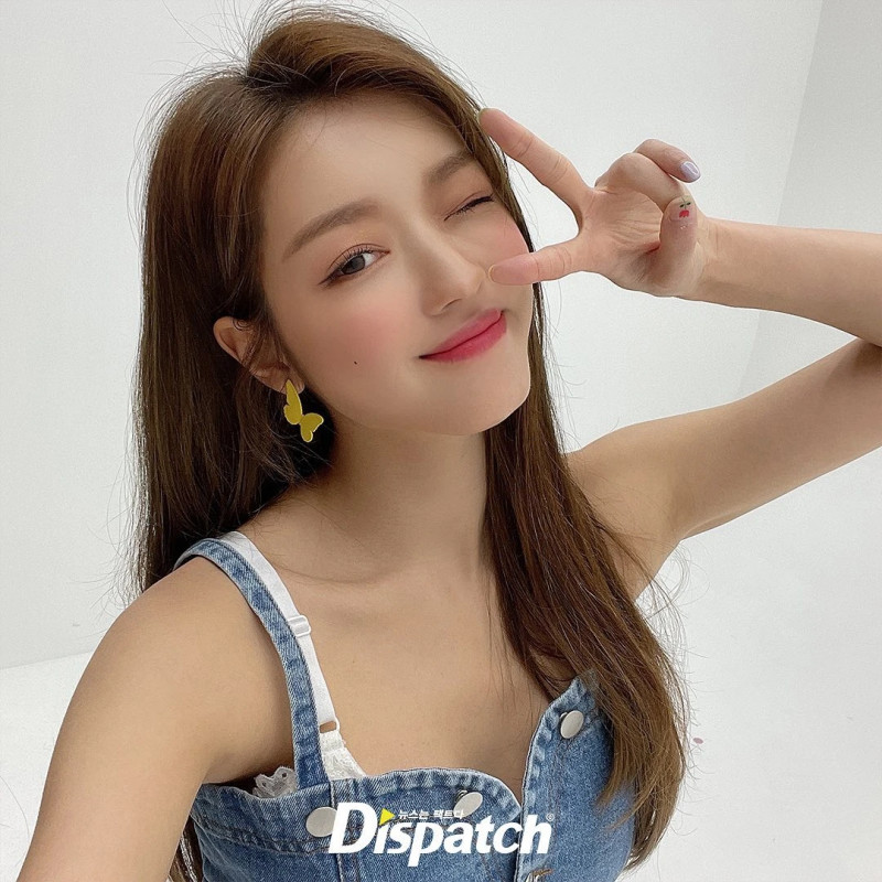 210511 Dispatch Instagram Update - OH MY GIRL Selcas documents 2