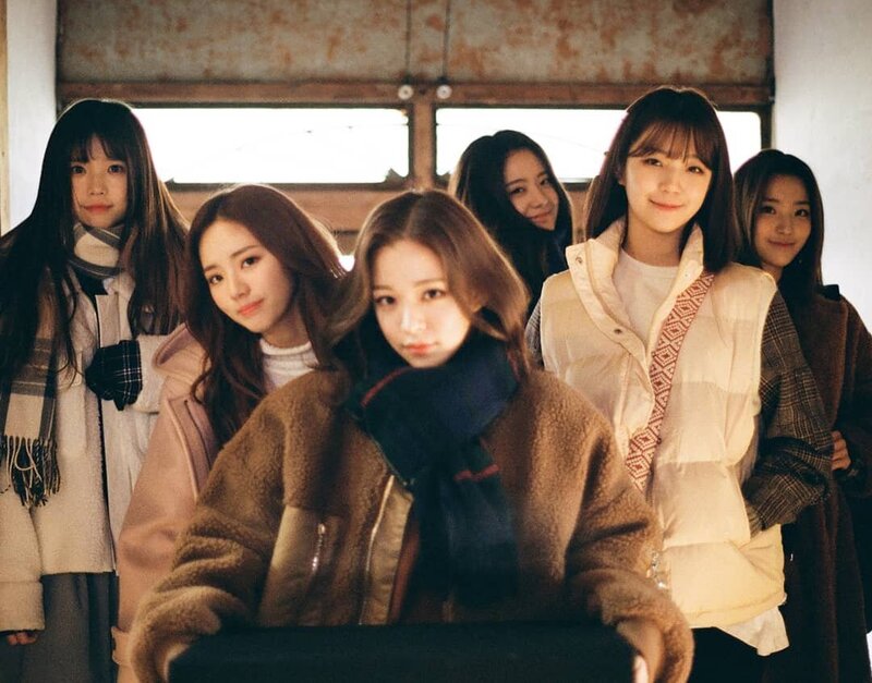 fromis_9 - 'Welcome to Heal Inn 2: We See Winter' Behind documents 3