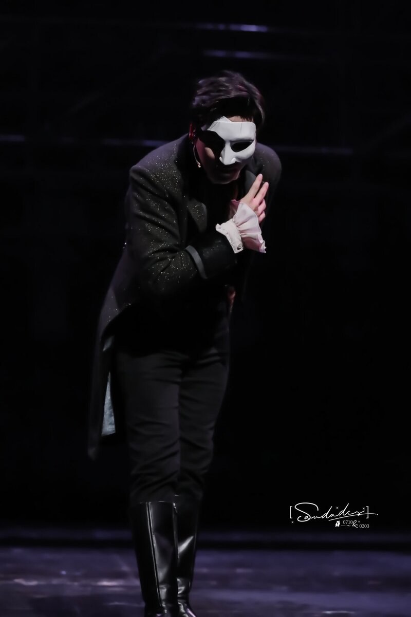 210609 Kyuhyun at 'Phantom' Musical documents 1