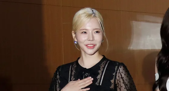 Girls' Generation's Sunny Tests Positive for COVID-19