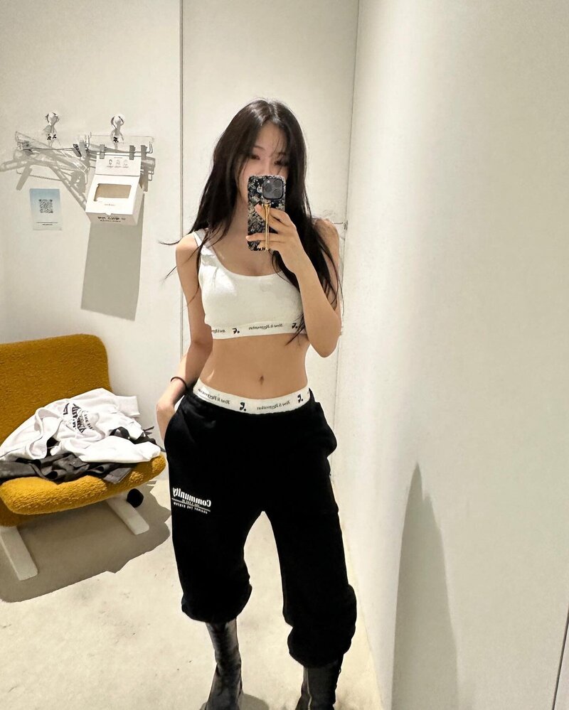 231013 T-ara Hyomin Instagram update documents 1