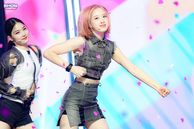 210414 STAYC - 'ASAP' at Show Champion documents 17