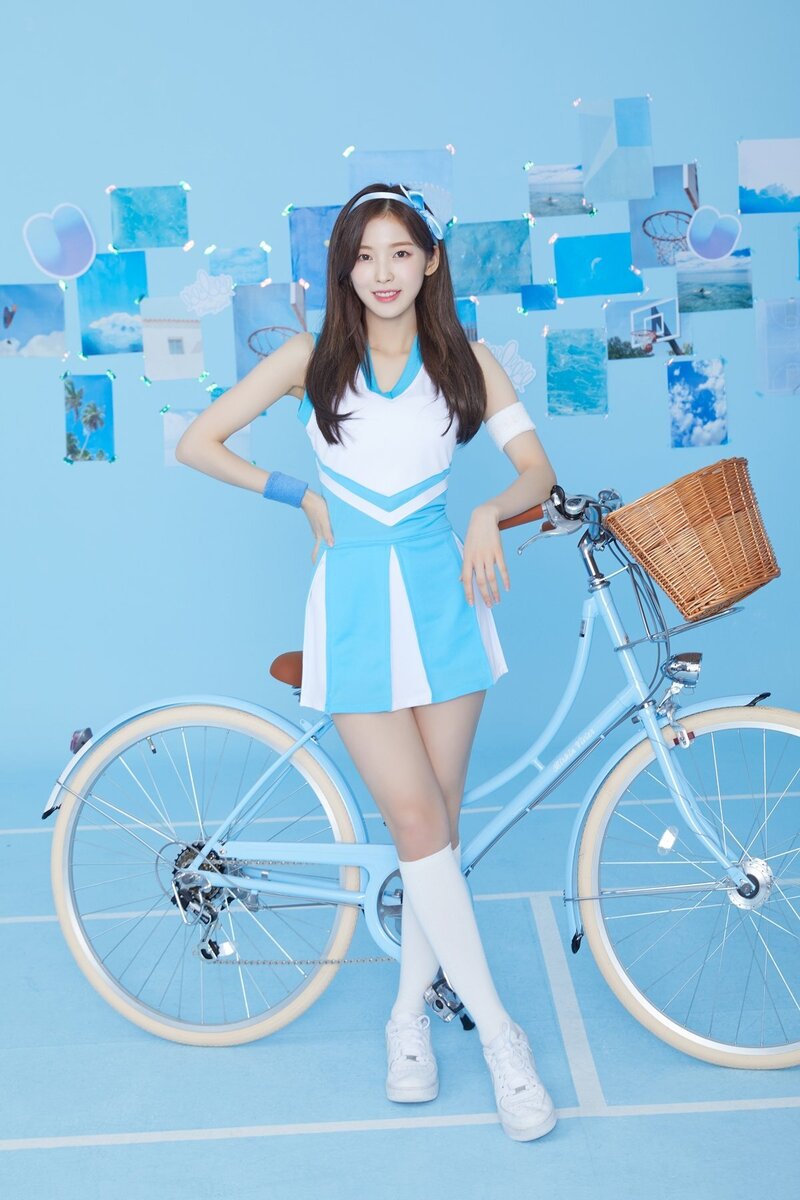 OH MY GIRL - Cute Concept 'Blizzard Blue' - Photoshoot by Universe documents 7