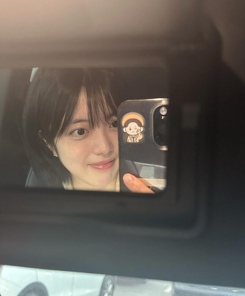 240405 Suyeon Instagram update documents 1