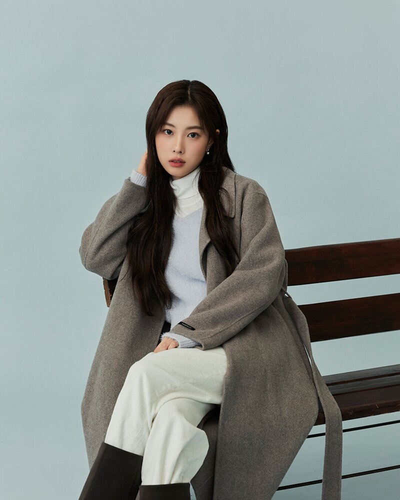 KANG HYEWON for Roem 2023 Winter Collection 'My Romantic Play' documents 10