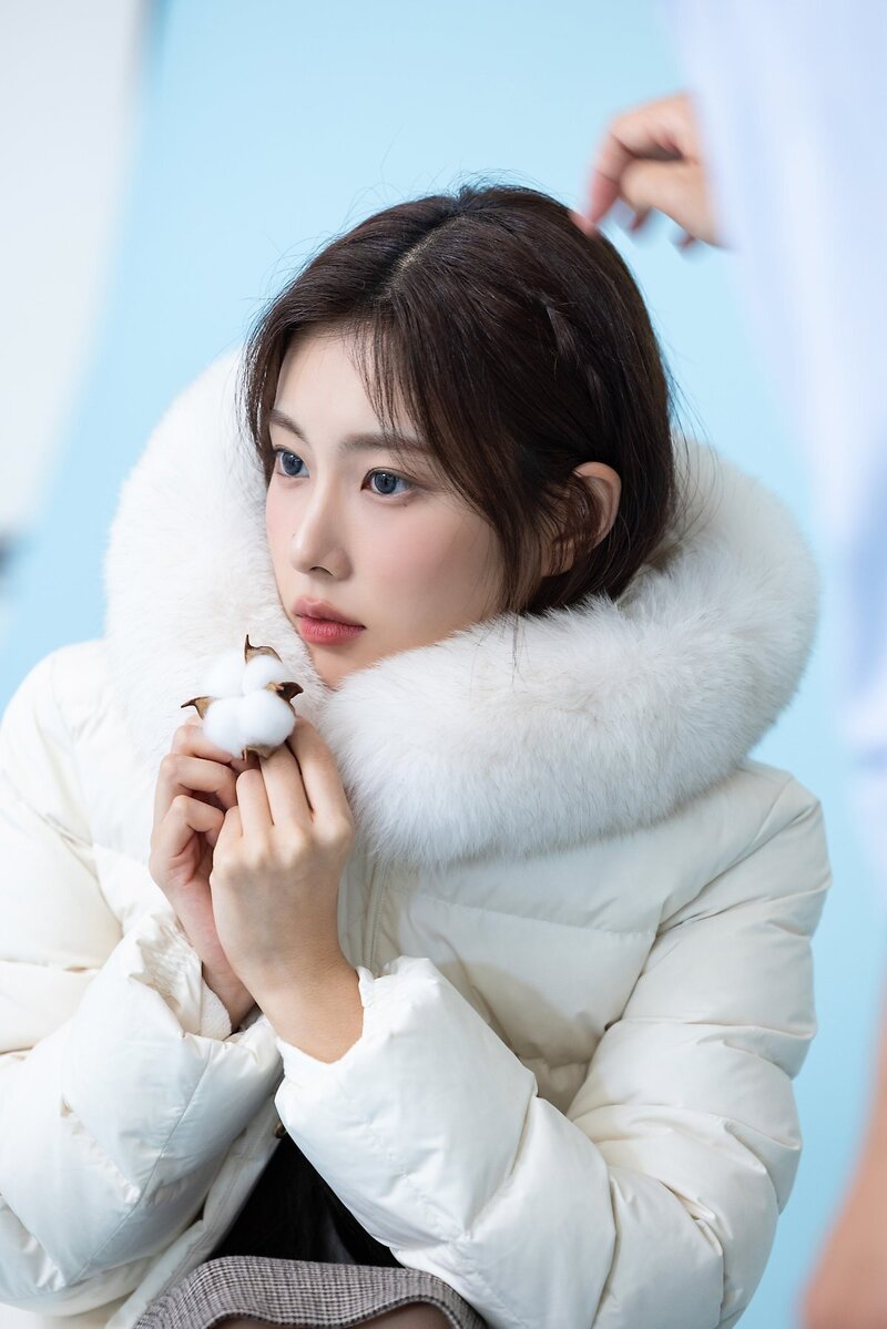 KANG HYEWON - Roem F/W Behind the Scenes documents 12