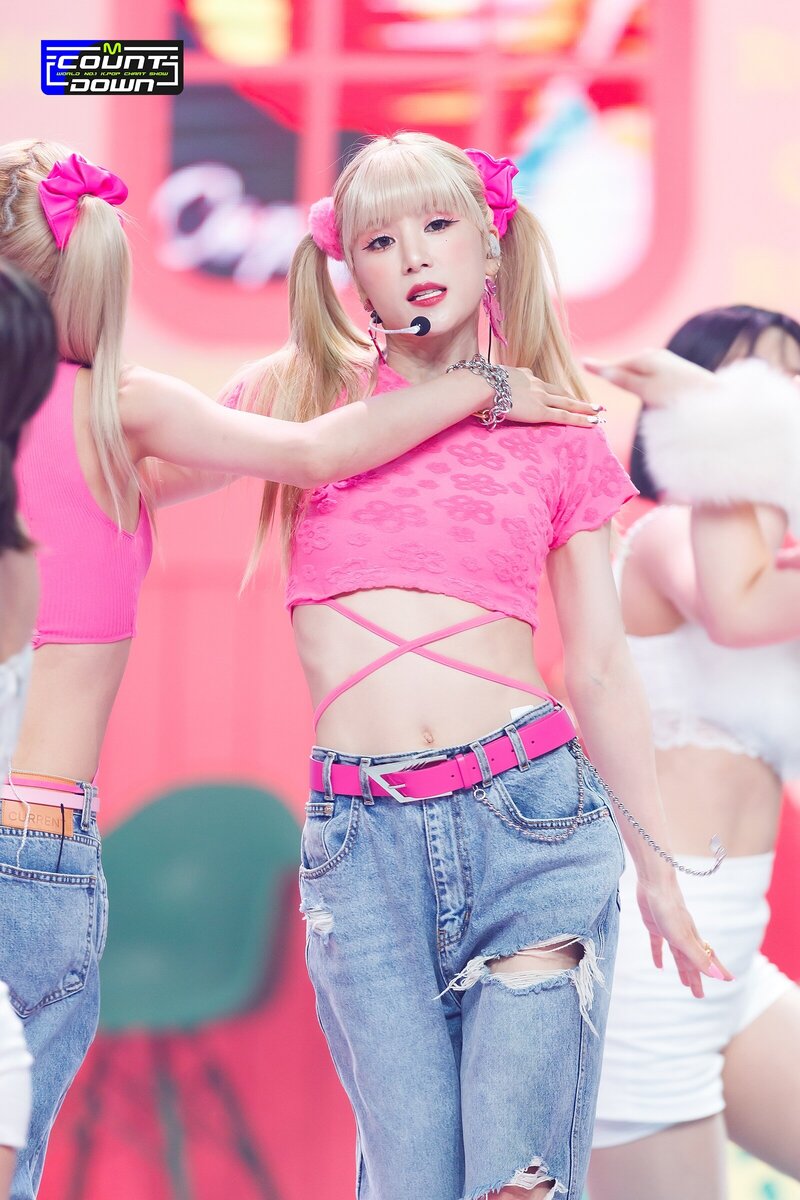 220714 Apink Chobom 'Copycat' at M Countdown documents 19