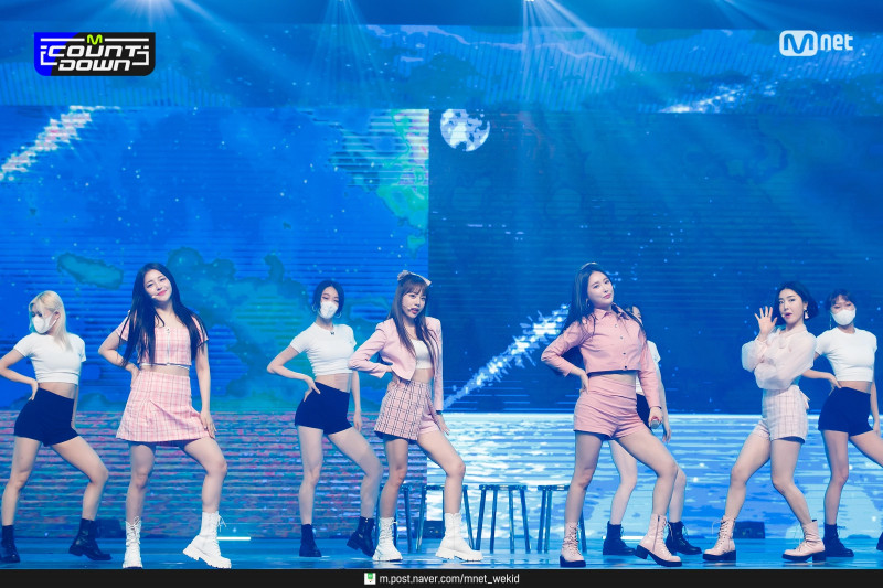 210318 Brave Girls - Rollin & #1 Encore Stage at M Countdown documents 4