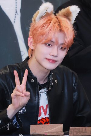 231020 TXT's Yeonjun at <The Name Chapter: FREEFALL> Soundwave Fansigning