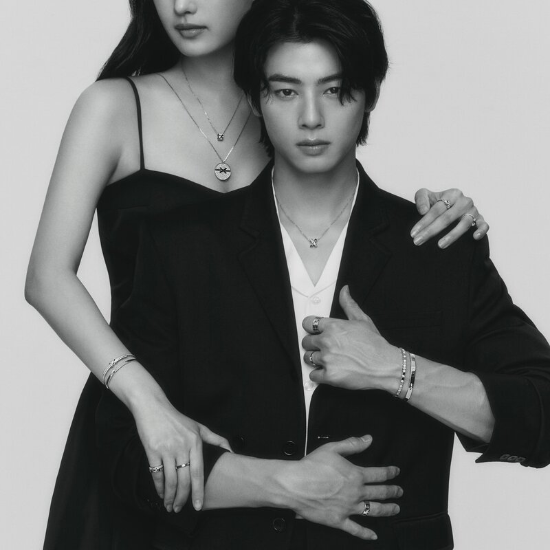 Cha Eunwoo for Chaumet - Valentine's Day Pictorial documents 3