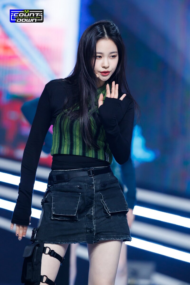 220324 Weeekly - 'Ven para' at M Countdown documents 5
