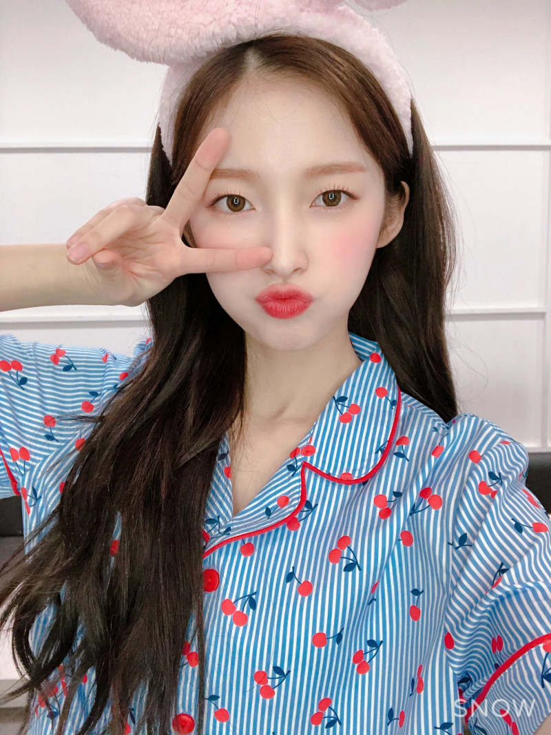210409 OH MY GIRL SNS Update - Arin documents 4
