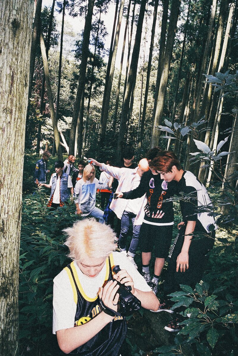 SEVENTEEN 2nd Mini Album “BOYS BE” Concept Photo documents 3