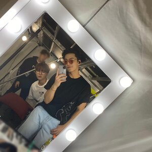 200116 SEVENTEEN Twitter Update - Mingyu and Seungkwan
