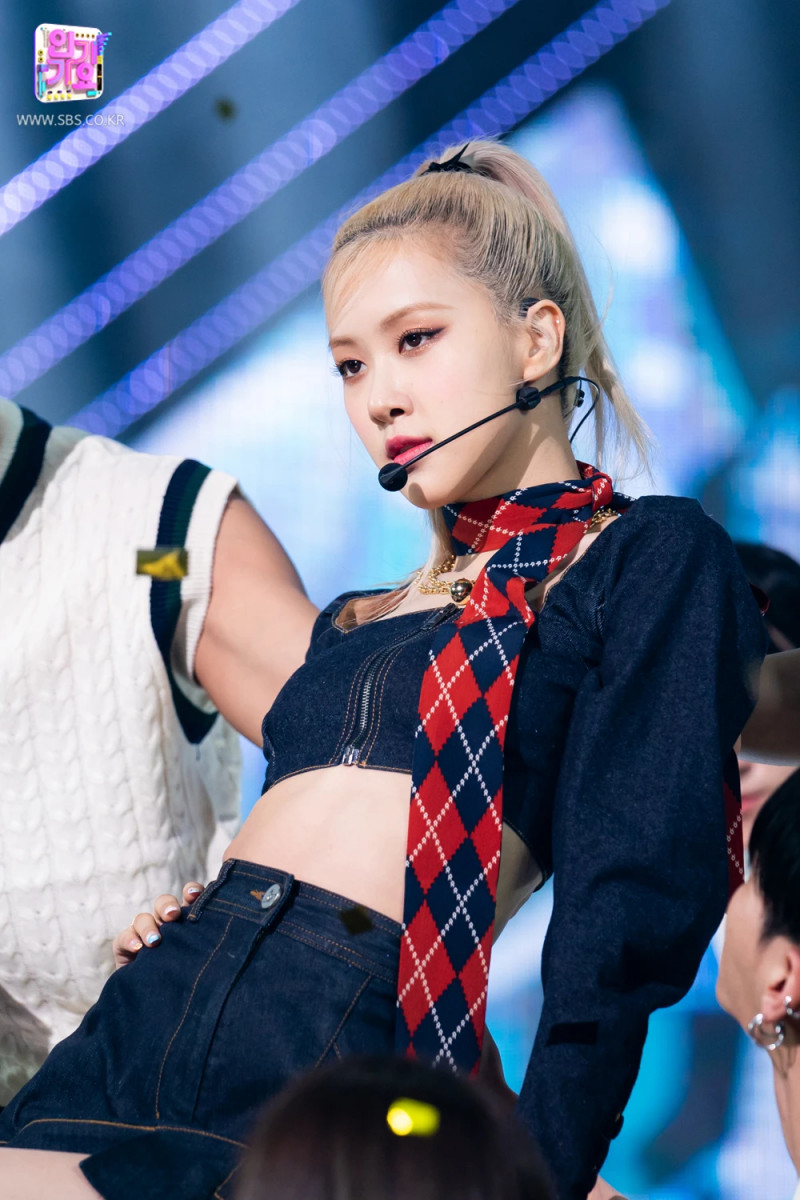210328 Rosé - 'On The Ground' at Inkigayo documents 11