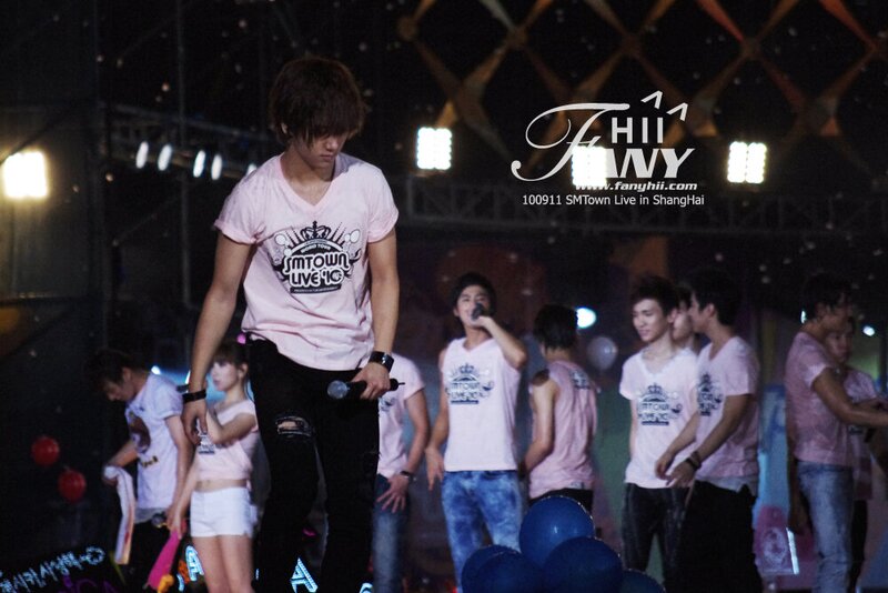 100911 SMTOWN at SMTOWN Live in Shanghai documents 17