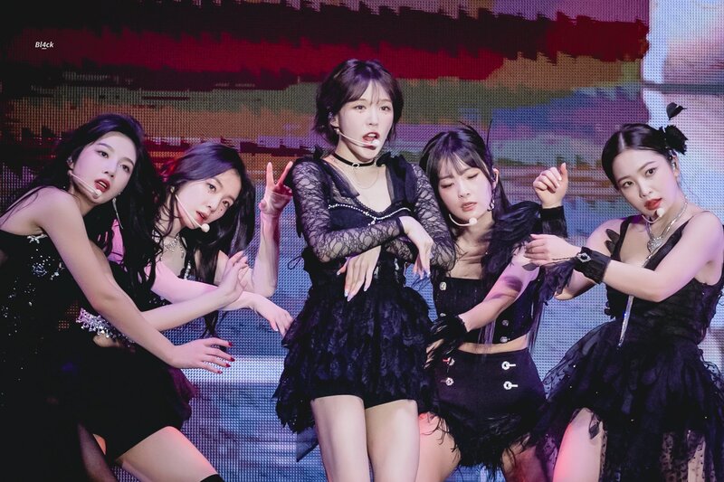 230402 Red Velvet - 'R to V' Concert in Seoul Day 2 documents 2