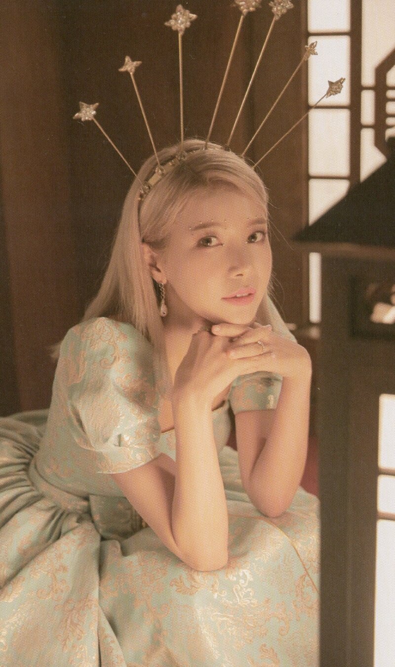 MAMAMOO 2nd Full Album 'reality in BLACK' [SCANS] documents 12