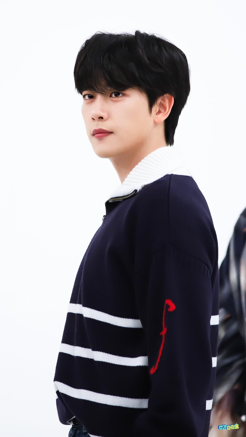 231101 MBC Naver Post - Golden Child Jibeom at Weekly Idol documents 1