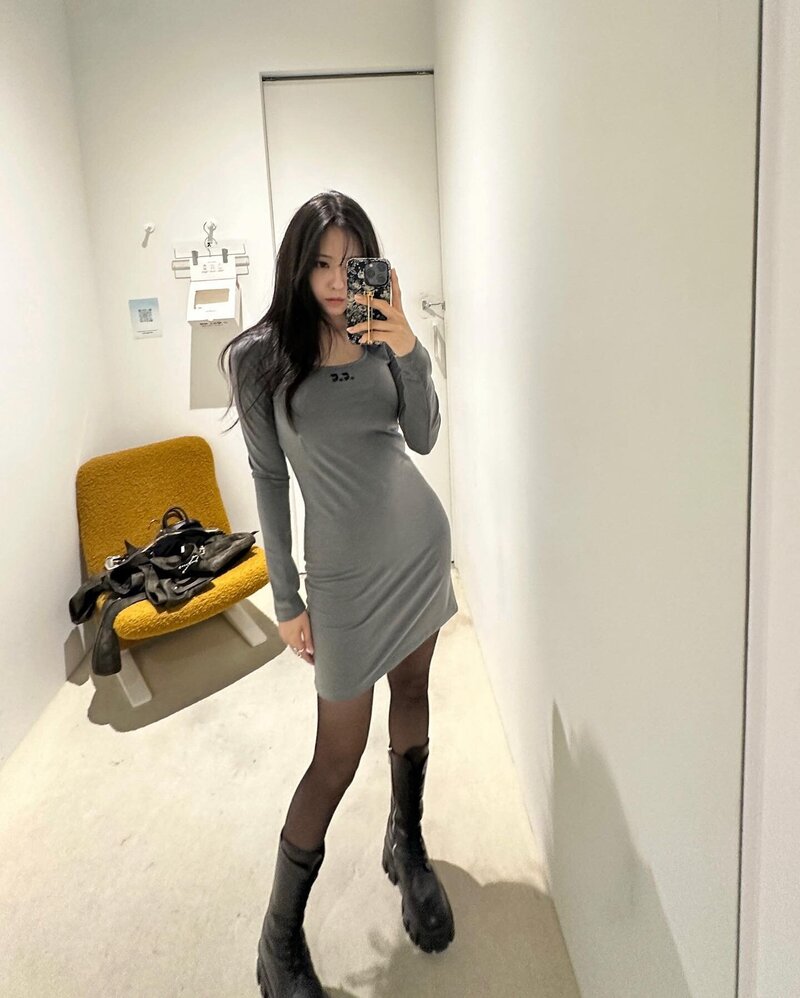 231013 T-ara Hyomin Instagram update documents 4