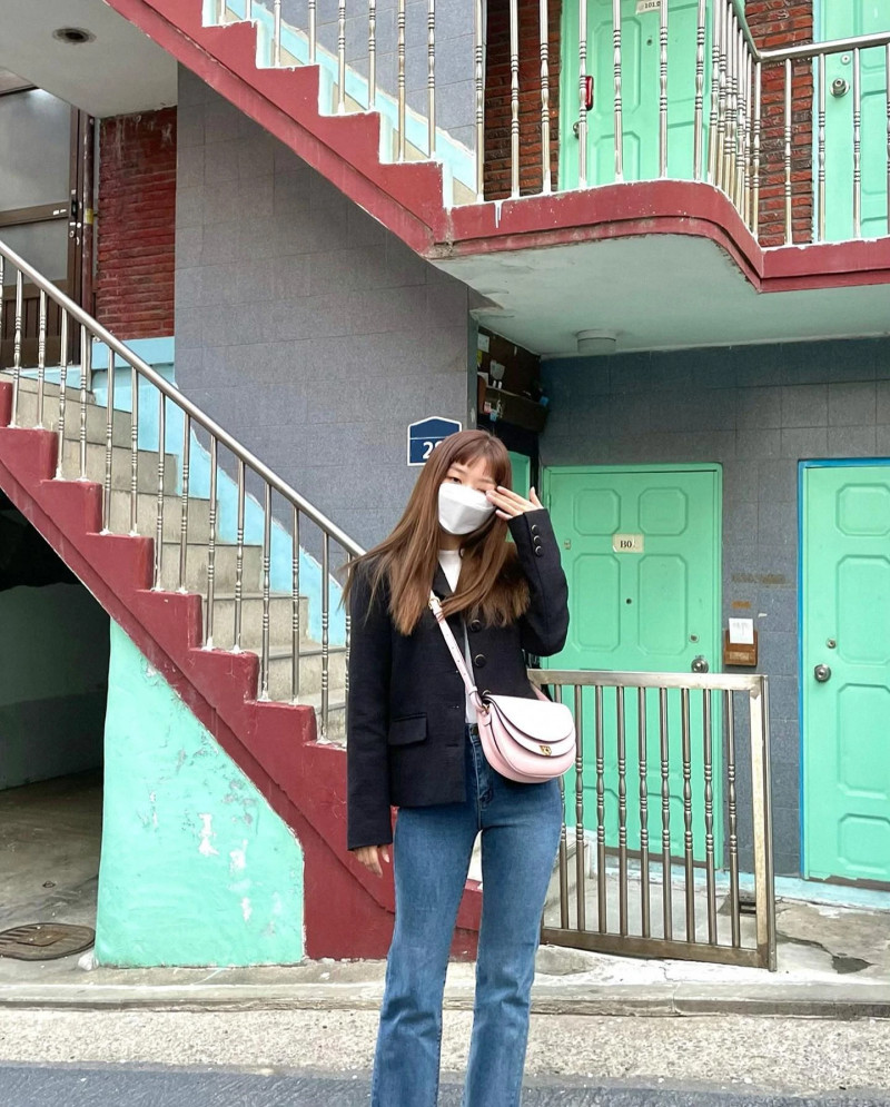 210408 Red Velvet Seulgi Instagram Update documents 9