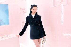March 31, 2022 BLACKPINK Jisoo - Dior Pop-up Store