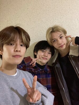 230303 Stray Kids Twitter Update - Seungmin, I.N, & Felix