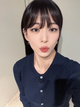 240506 fromis_9 X Update - Chaeyoung