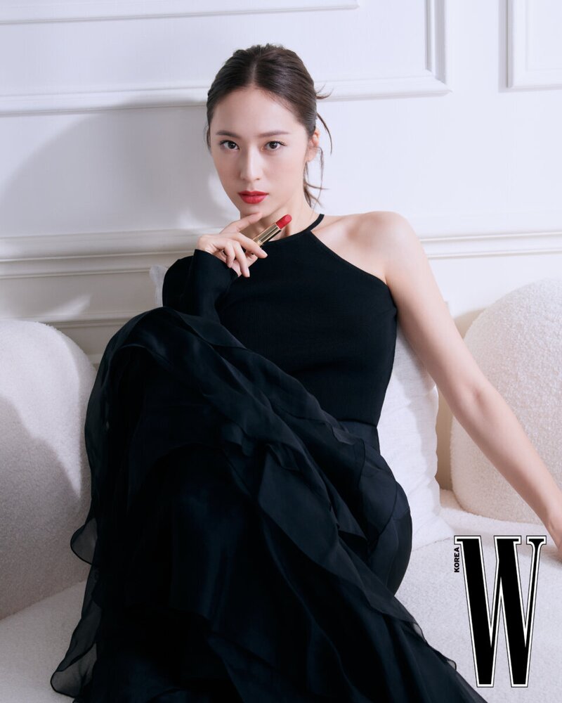 KRYSTAL JUNG for W Korea Magazine - June Issue 2023 documents 8