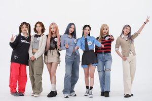 230523 MBC Naver Post - Dreamcatcher at Weekly Idol