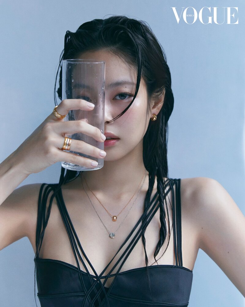 Jennie x Chanel for Vogue Korea - May 2024 Issue Cover documents 5
