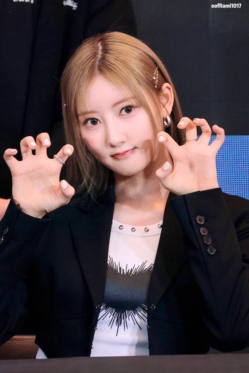 240413 Rami at Fansign Event documents 7