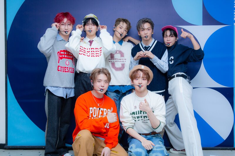 221127 SBS Twitter Update - VERIVERY at Inkigayo Photo Wall documents 1