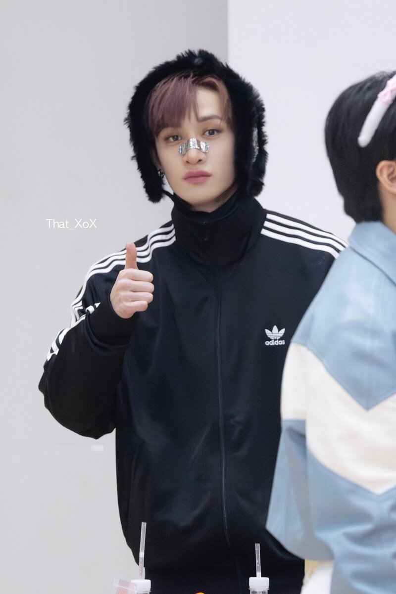 231118 Stray Kids Bang Chan - WITHMUU Fansign Event documents 4