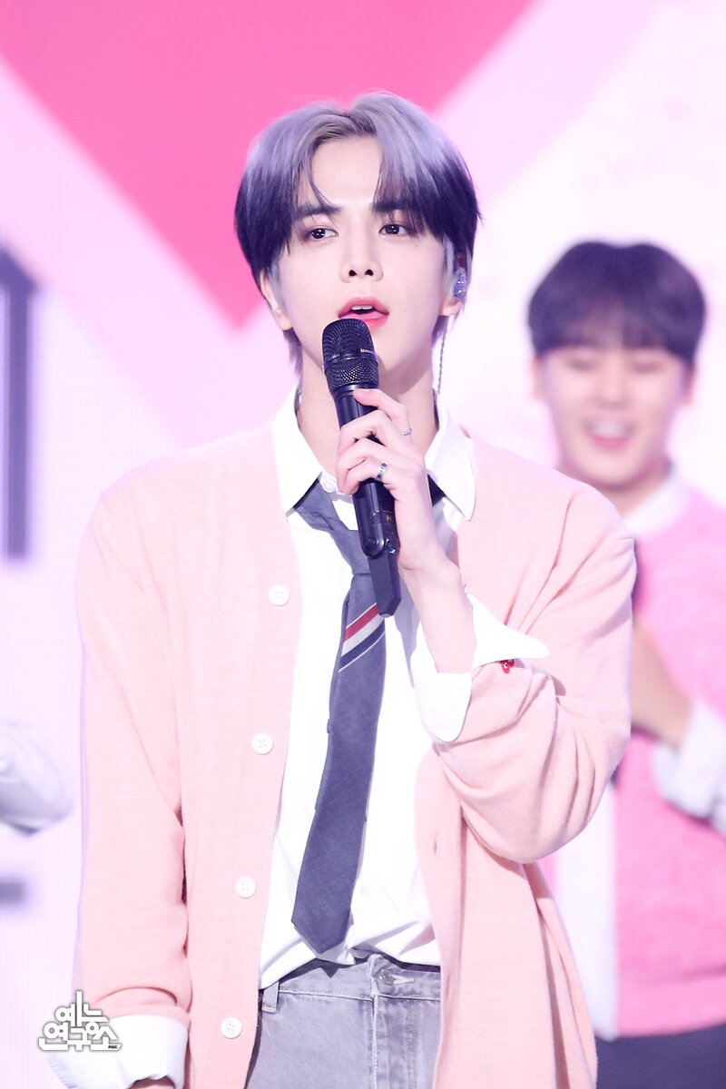 231111 MC Younghoon - "Love Lee" Special Stage at Music Core documents 3