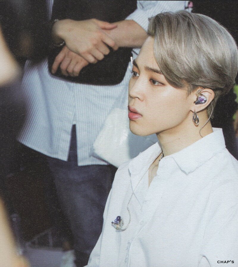 BTS Jimin - BEYOND THE STAGE Documentary Photobook 'THE DAY WE MEET' (Scans) documents 15