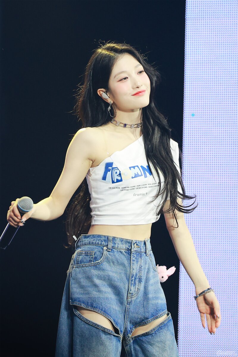 240127 fromis_9 Seoyeon - 2nd Concert 'FROM NOW.' in Seoul Day 1 documents 6