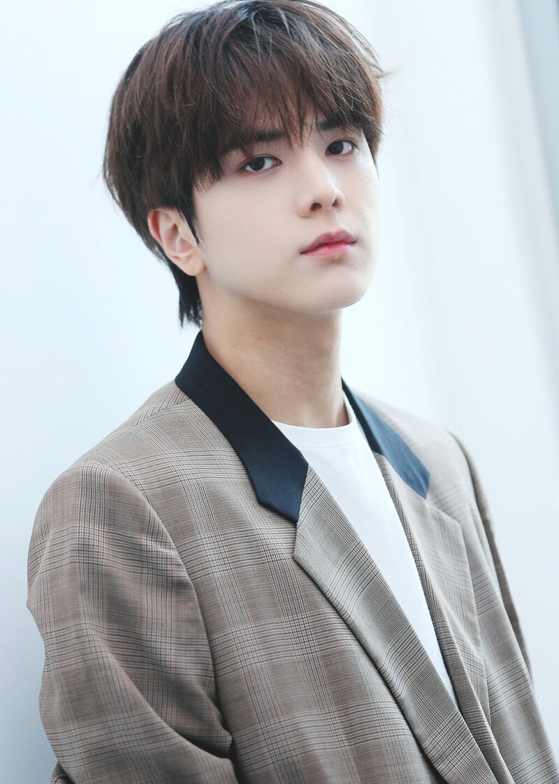 240319 The Boyz Younghoon - Star News Interview Photo documents 10