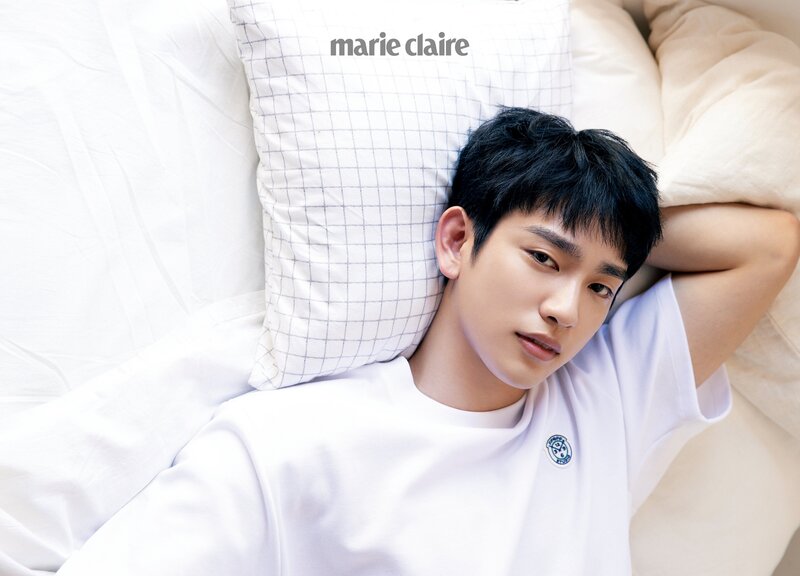 GOT7 JINYOUNG for MARIE CLAIRE Korea x MEDIHEAL October Issue 2022 documents 1