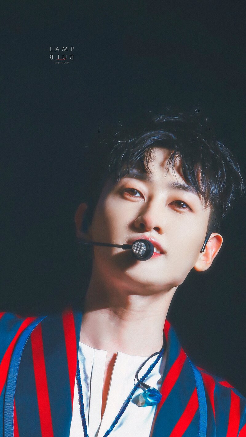 170805 Super Junior Eunhyuk at SMTOWN Special Stage in Hong Kong documents 1