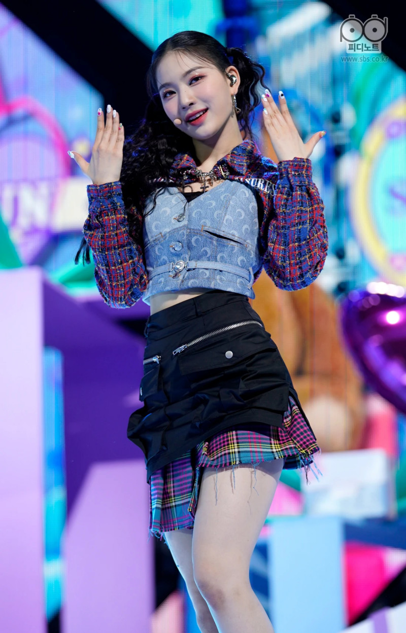 210411 STAYC - 'ASAP' at Inkigayo documents 15