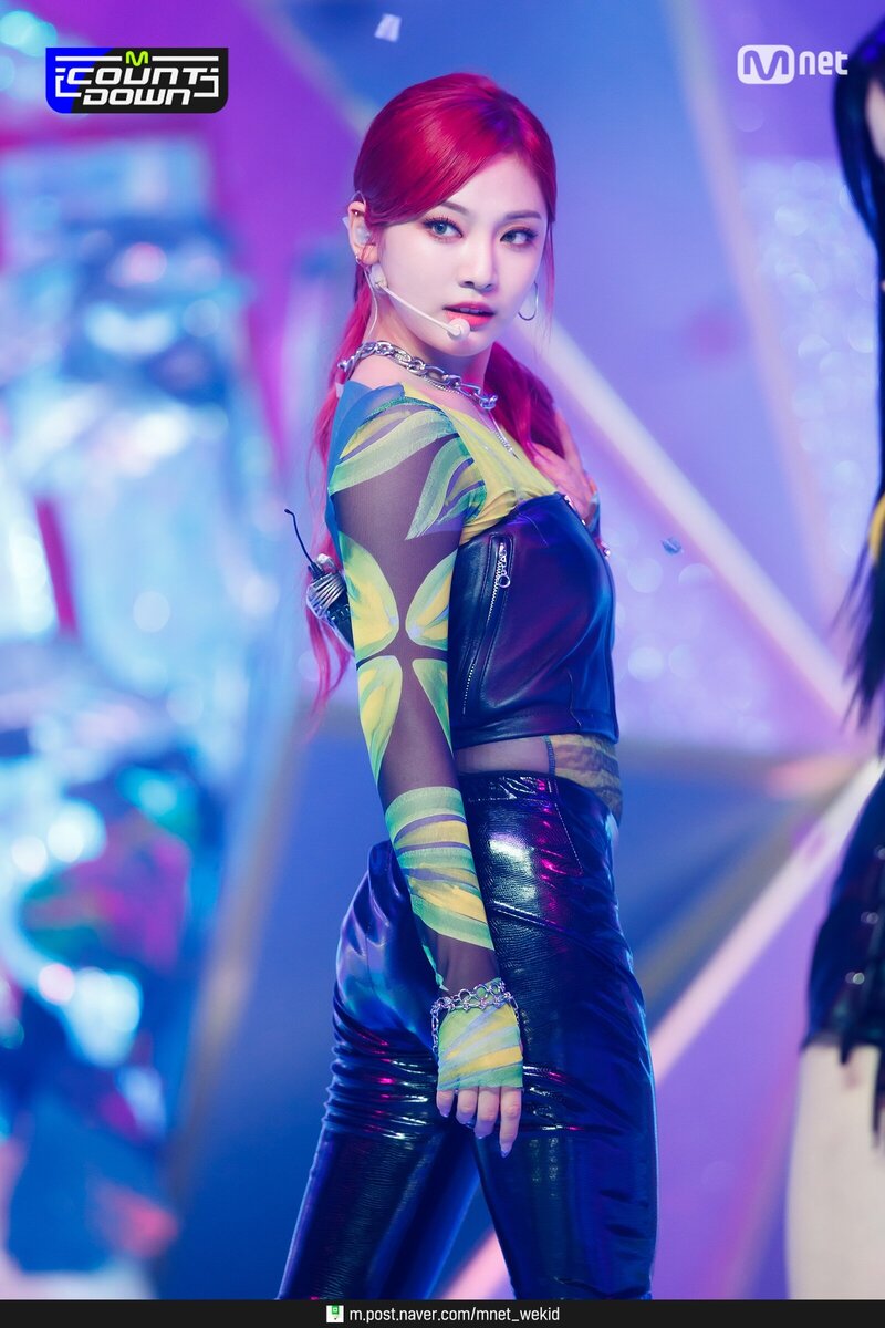 210603 aespa - 'Next Level' at M Countdown documents 13